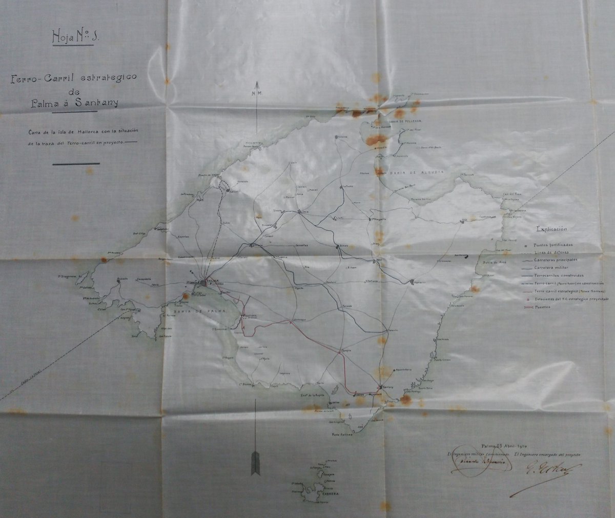 ToniCladeraUIB's tweet photo. La compañía de ferro carriles (palabras separadas, a veces con guion y otras juntas) de Mallorca encargó el proyecto de este camino de hierro a #Eusebi Estada, Ingeniero de Caminos, Canales y Puertos de 67 años. El “ramo de Guerra” designó al Ingeniero Militar Ricardo Echevarría. https://t.co/8iRhAFS0eQ
