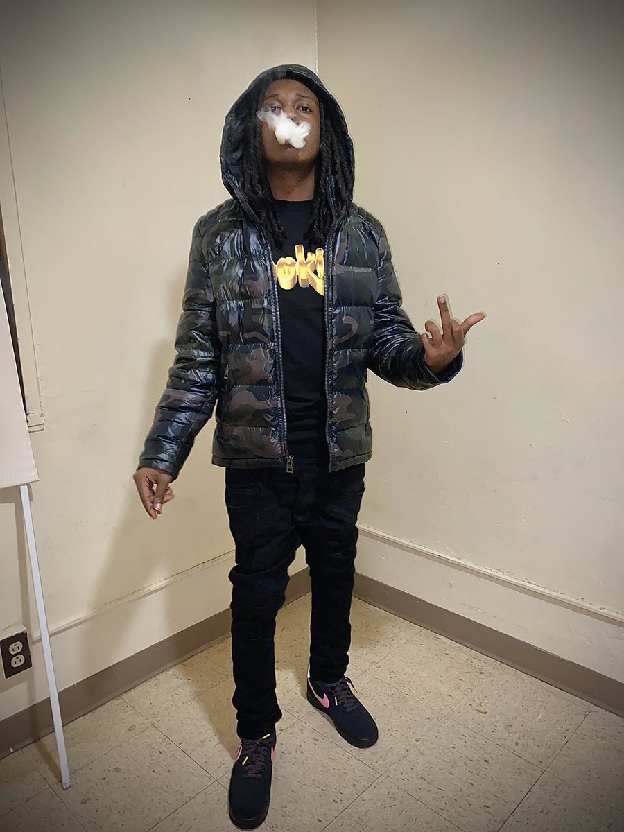 SelfPaidBk's tweet image. DON DADA OPP SHOPPA TOP SHOTTA 😈😷 #LLPP #LLR #LLKM 🖤