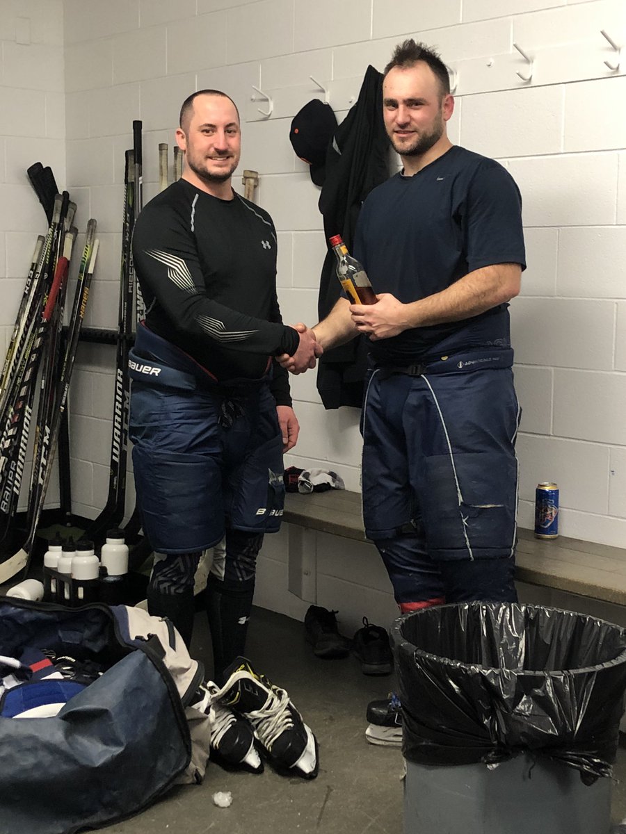 vaginapats's tweet photo. Tough L today to end the season against the snoozehounds. Couple big time plugs on that team #noworktomorrow24/7. However, we want to congratulate @boutette_scott for winning the years #spicemaster🔥. @boutette_scott worked his tail off all season, well deserved. #SPOTS https://t.co/nBcaLrQHAd