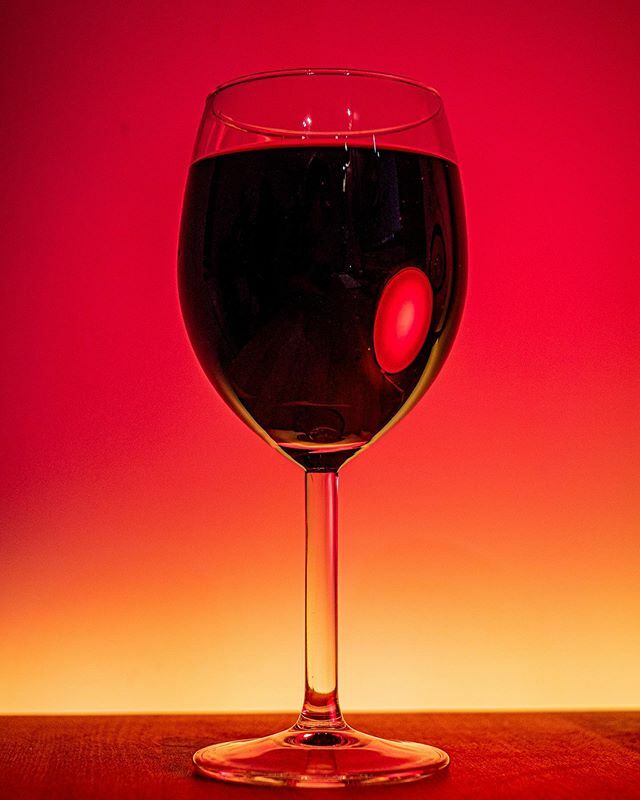 matisq's tweet photo. #stayathome #stayhome #zostańwdomu #stayhomeanddrinkwine #stayhomeanddrinkwine https://t.co/8Pave79YJd https://t.co/mctLSdlKQo