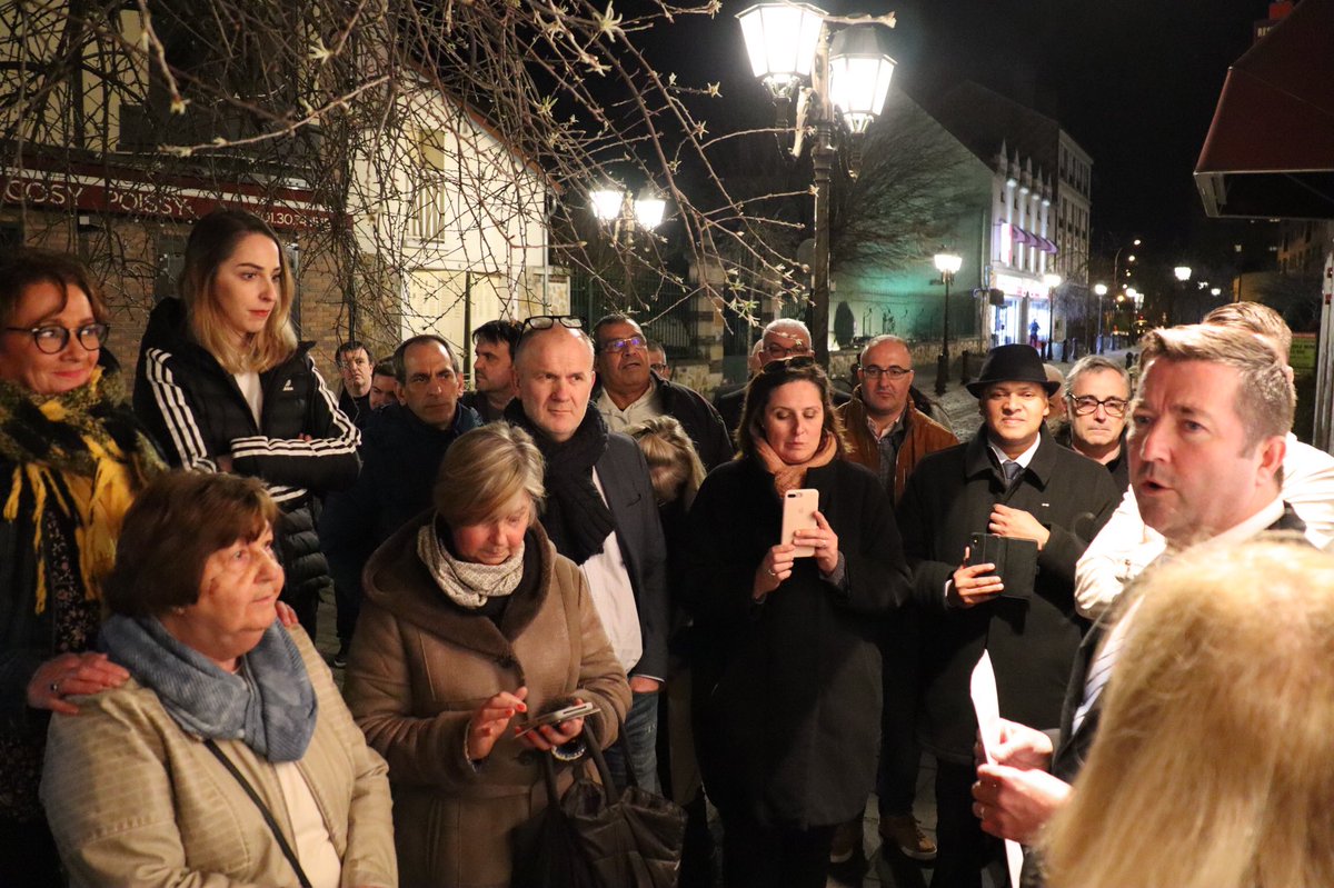KARLOLIVE's tweet photo. Il n'y a pas de plus grande joie que de servir sa ville et ses habitants ! C'est pour moi un honneur d'être une nouvelle fois élu maire de #Poissy, et ce à hauteur de 75,6% dès le premier tour des #Municipales2020. Du fond du coeur, merci ! #Poissy #KO2020 https://t.co/EgHyAAgcaU