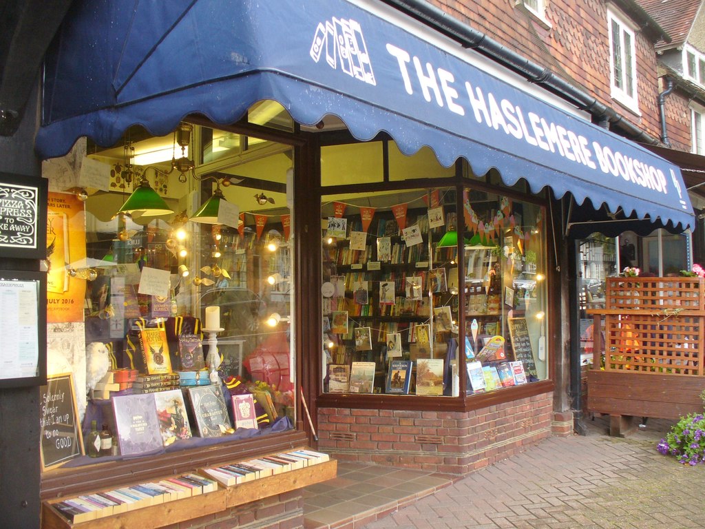 The_PBS's tweet photo. This week's Sunday Shoutout is to @HaslemereBooks, an amazing independent full of knowledge and wonder... new books downstairs, 2nd hand upstairs, brilliant events and some high level signboard action... please give them a follow or better still pop in and see them... https://t.co/PaZxOcYbRg