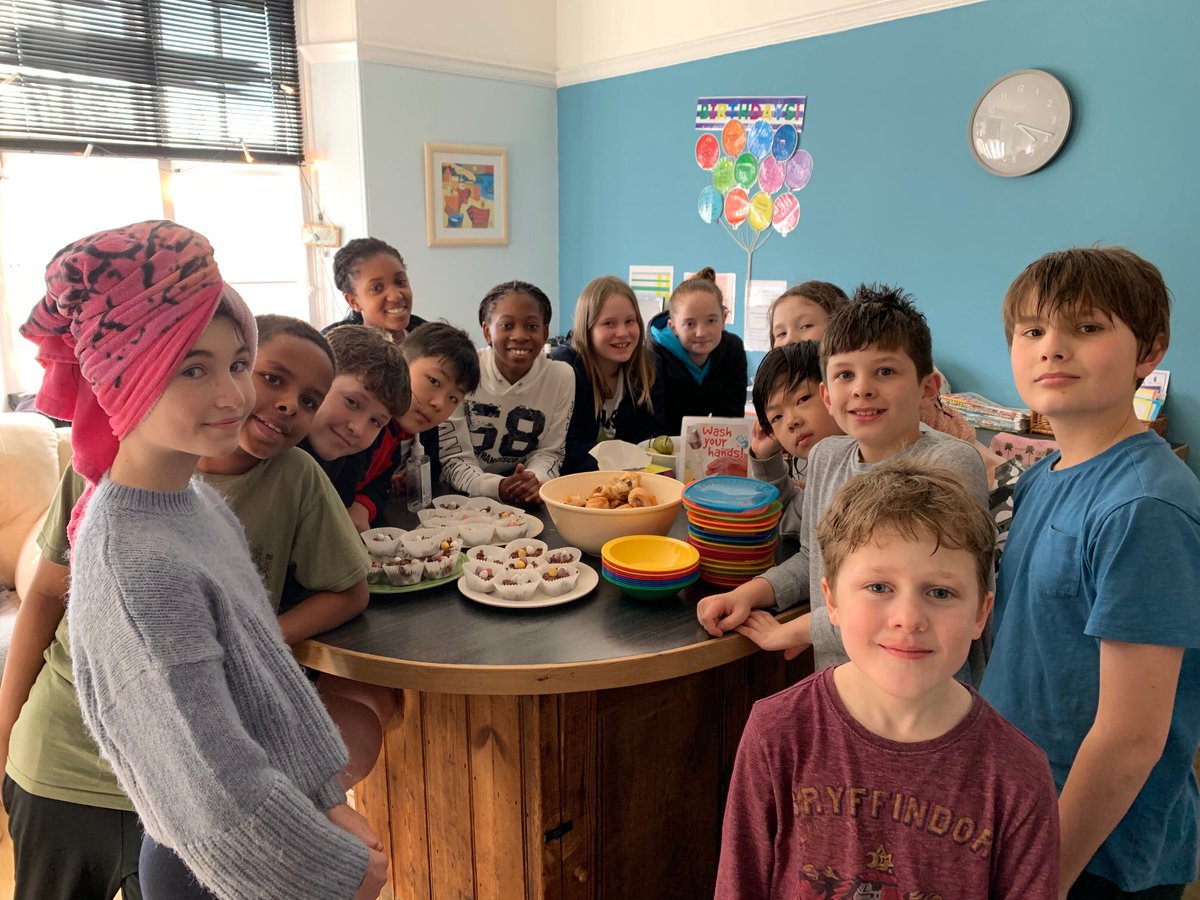 thonehouse's tweet photo. Rain may have stopped outside play today but Thone found plenty to do to keep themselves amused 🏀 🏊 🎂

#boardingfamilyfun #weloveboarding
@TauntonPrep @tauntonschool https://t.co/7yM7kJJHqF