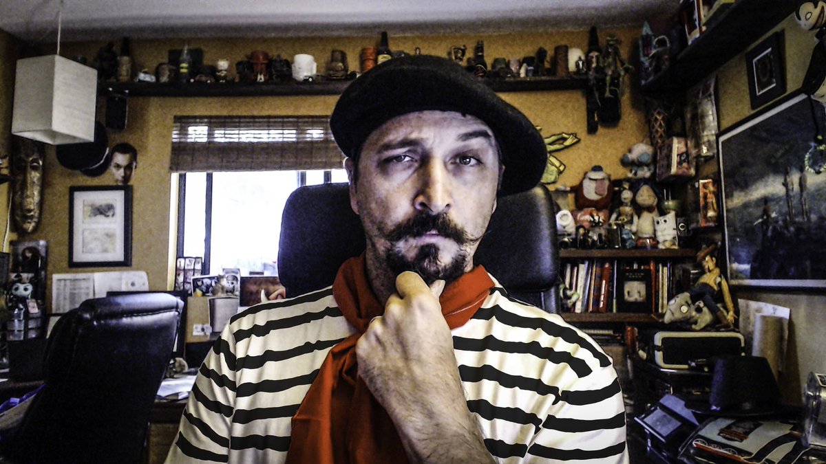 markgodriguez's tweet photo. @DesignIsabelle Jauques cousteau! Baugette! https://t.co/xXbX4OtrTN