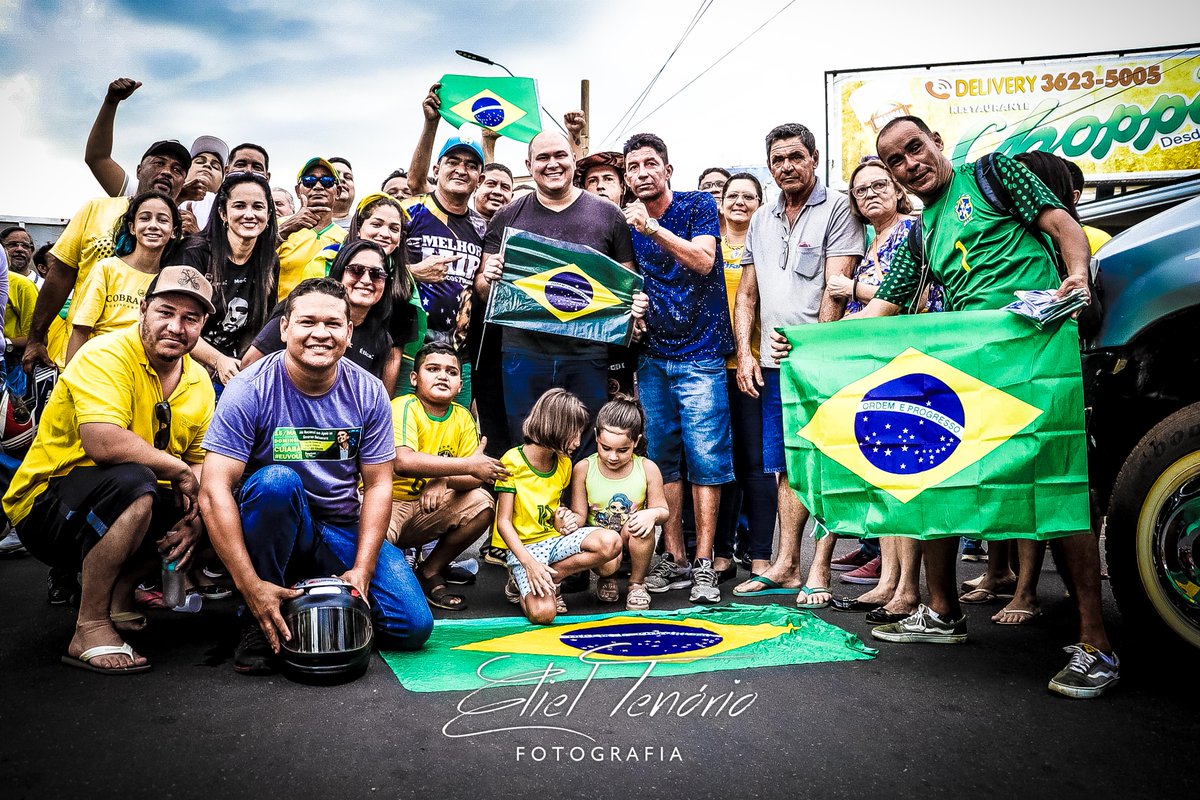Manifestação 15/03 <a href="/jairbolsonaro/">Jair M. Bolsonaro</a> <a href="/deputadoelizeu/">Elizeu Nascimento</a> foto <a href="/eliel_tenorio/">Eliel Tenório</a>
