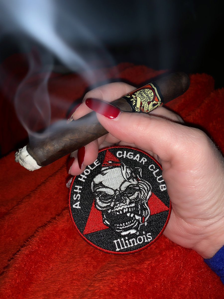 CigarsCouple's tweet photo. https://t.co/OSvoe2H6mJ