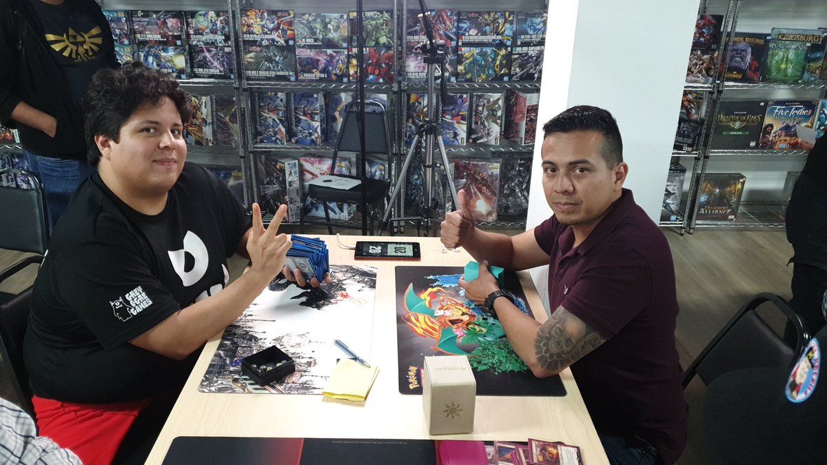 Estamos transmitiendo la Gran Final del Standard 12K entre:

Marcelino Freeman (Temur Adventures)
vs
Jorge Mellado (Jeskai Fires)

Sigue la transmisión en:

twitch.tv/LigaMagiX