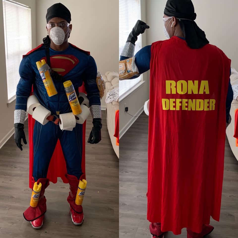 Jenny_jenjenn's tweet photo. Blank Man ain’t got nothing on him! 😂 #MemphisHoodHero #RonaDefender #901 https://t.co/IFYPqcEq8J