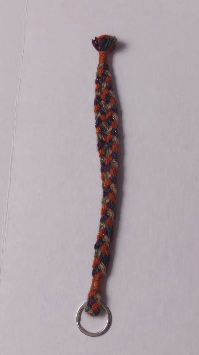 Design #52Earthy rainbowThree-strand braid