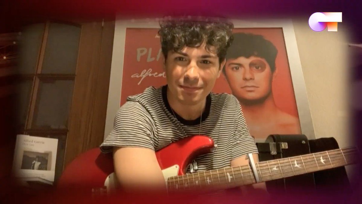 marain68's tweet photo. Que bonito escuchar de nuevo Por si te hace falta otra vez en el mismo lugar donde la vimos nacer 🥰Gracias @alfredgarcia por hacer siempre magia, llegarnos al ❤️ con tu música y emocionarnos con tu preciosa voz #OTYoMeQuedoEnCasa https://t.co/ba9KbrCO1i
