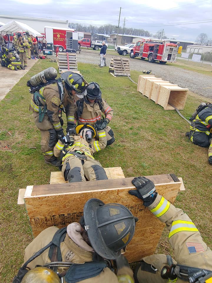 DUD6887's tweet photo. I know I always preach on here about working hard and doing your best..it's not all talk. Today's training is an example of a lot of weekends.... #trainhard #neversettleforgoodenough https://t.co/bvxX8333Ks