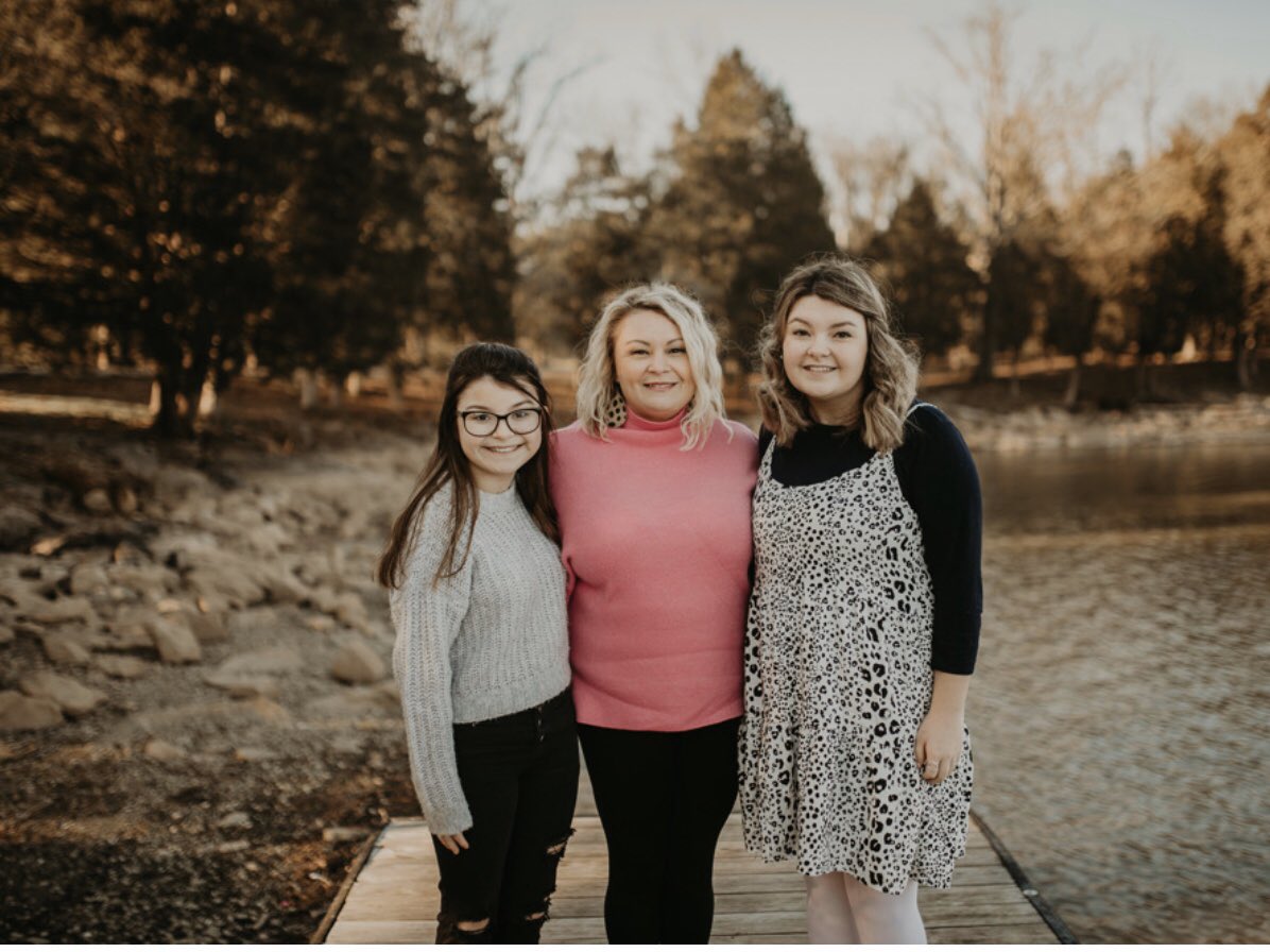 Cpcubb's tweet photo. Family pictures ❤️ https://t.co/djlKm5Cc4K