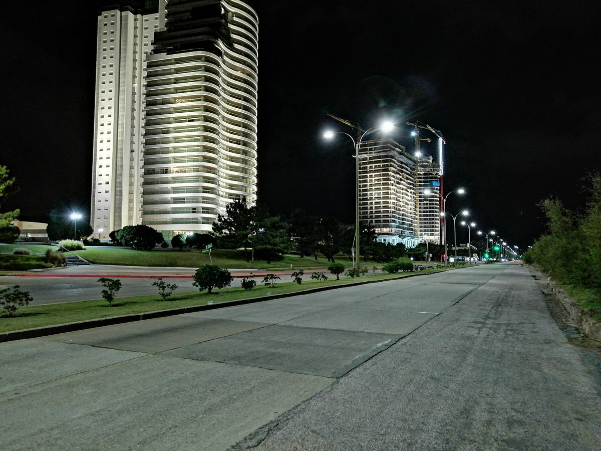 emekavoces's tweet image. 🔴🇺🇾#PUNTADELESTE #URUGUAY |#COVIDー19| Así está la rambla Mansa Claudio Williman hora 21:30 #MeQuedoEnCasa
😷👏🏻👏🏻👏🏻👏🏻