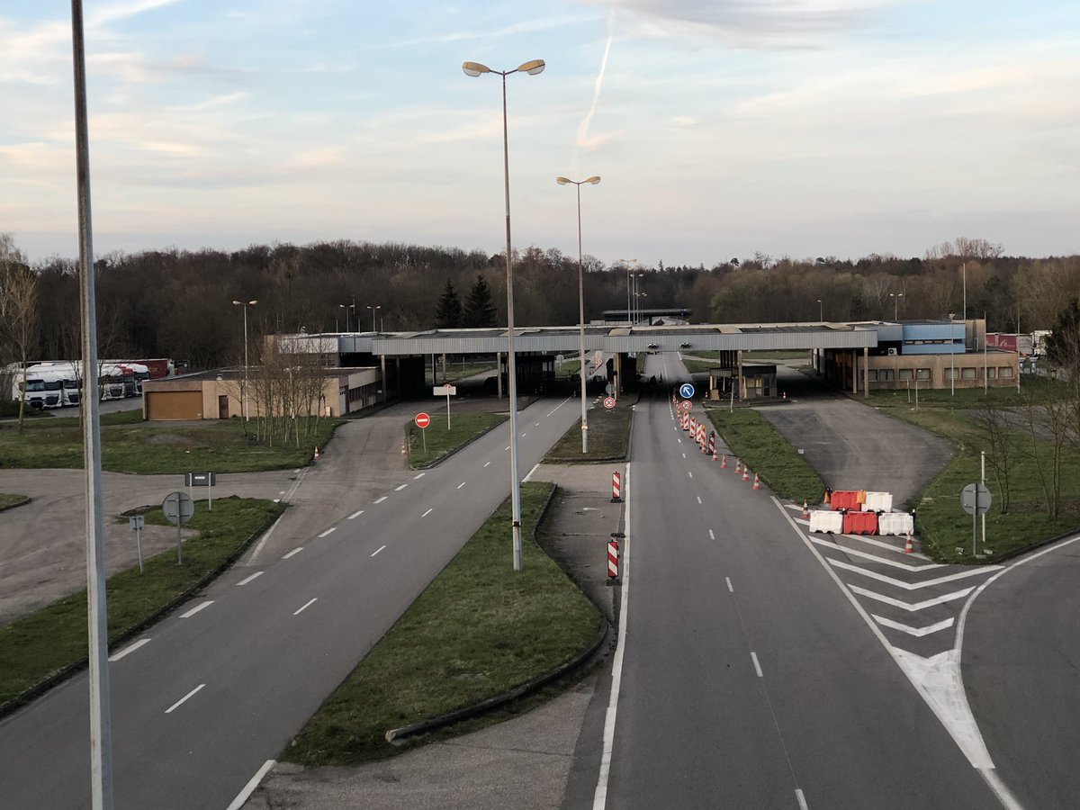 ebeche's tweet image. Last day with open border! Byebye Europe! Corona will stop at the border? #borderclosed 😢