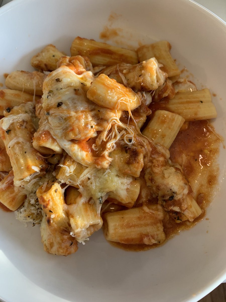 JustinAglio's tweet photo. TONIGHT: Homemade pasts w/ family! #HomeEDIdeas #Rigatoni #MakerED ๐ฎ๐น ๐บ๐ธ https://t.co/RYabSPMIZp