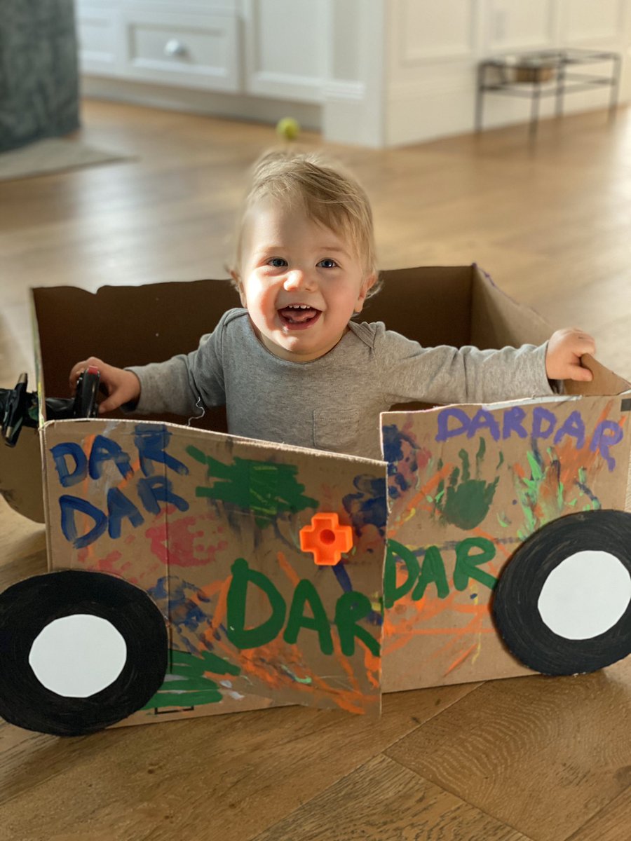 ColleenB123's tweet photo. we made a dardar! 🚗🚕🚙 https://t.co/iceKUxo4sO