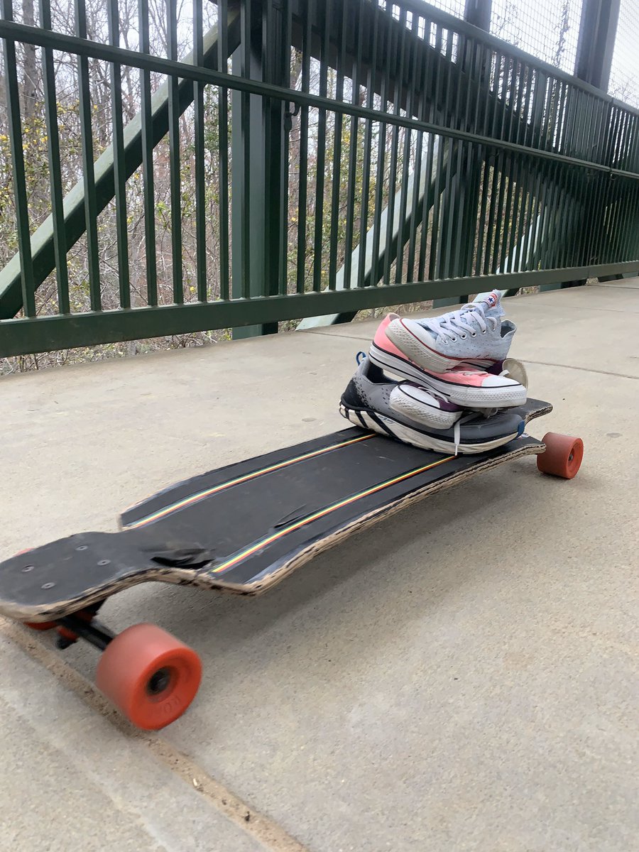 BouncedBy's tweet photo. 1/3– Wouldn’t be a radical Sunday—unless the #skater meetup happened #ChuckTaylor #thrasher #longboard https://t.co/tZC8Wy9152