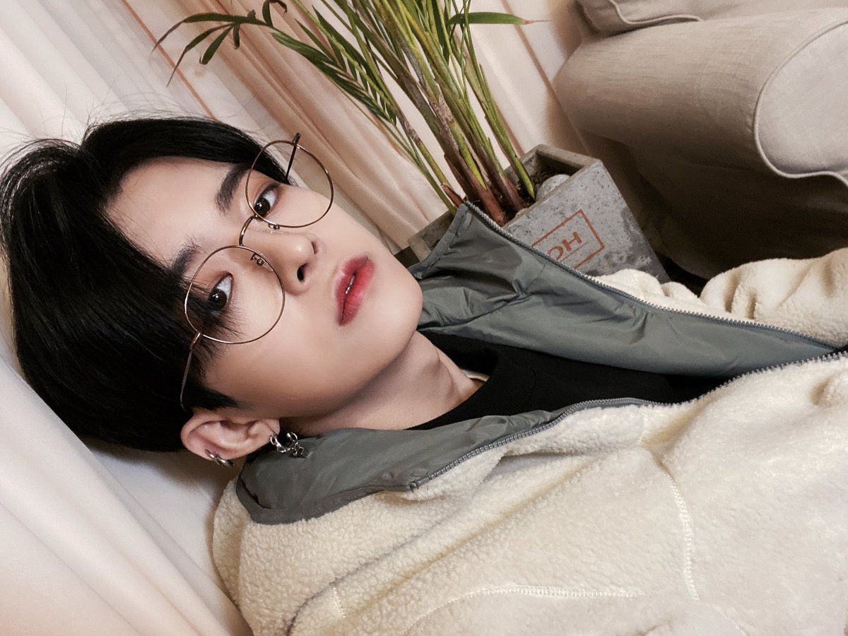 NewWorld_VICTON's tweet photo. [#수빈] 이번주도 힘내고 밥잘챙겨먹기!
월요병 뿌셔💥 앨리스 https://t.co/x1mK3ahGXC