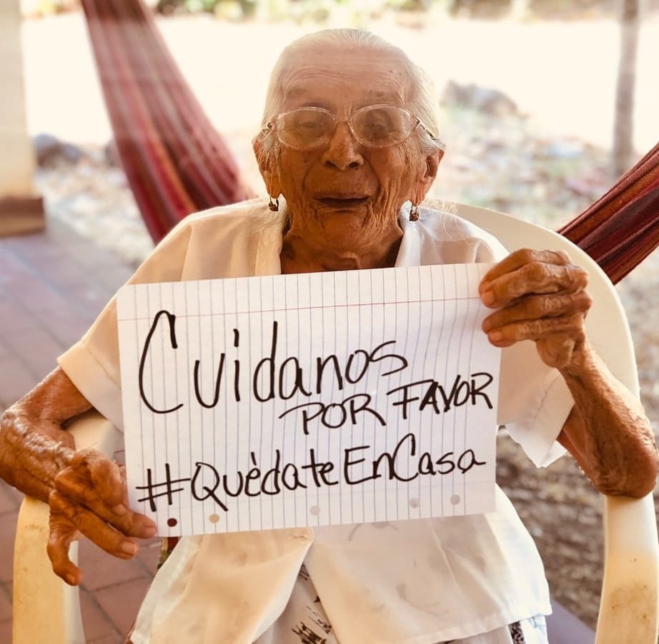 2614Elloco's tweet photo. A nuestros abuelos les pidieron que fueran a la guerra. A nosotros sólo nos piden que nos quedemos en casa. https://t.co/Lm2f2AFnp7