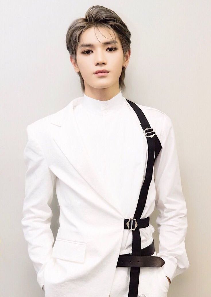 taeyong’s mullet, perfectly styled