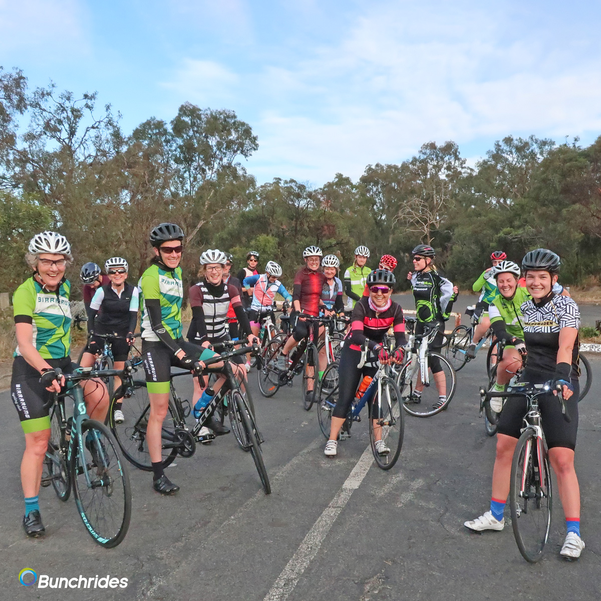 Bunchrides's tweet photo. A local cycling club that has grown quickly supporting womens cycling #birrarungcc #womenscycling
https://t.co/4KLsEjJwgw https://t.co/Ue1xTF6Hsu