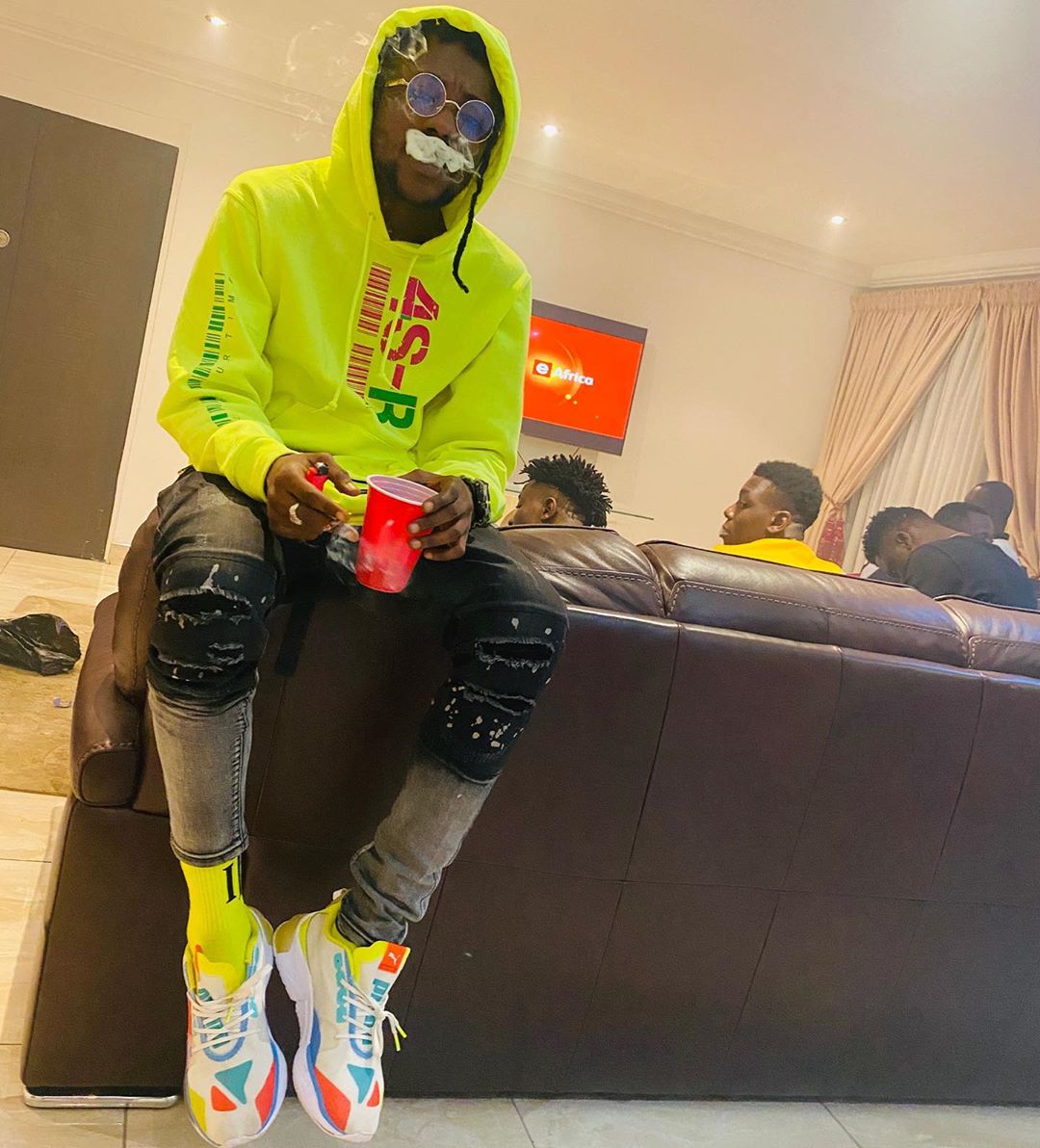 nana_berk's tweet photo. #FuturePicture🔥🔥🔥from Zongo to #BBC Is not easy dem no see nothing yet💲Mamobi Territory Controller💪ebi Grammy @addiselfgh dey target no joke🔥#ShattaMovementEmpire no lazy man is needed only hard workers are Entertained💪❤💰💰💰💰💰

🎵#WhereDiMoney💰💰💰

@addiselfgh 💰💰 https://t.co/c9AfCBUsPY