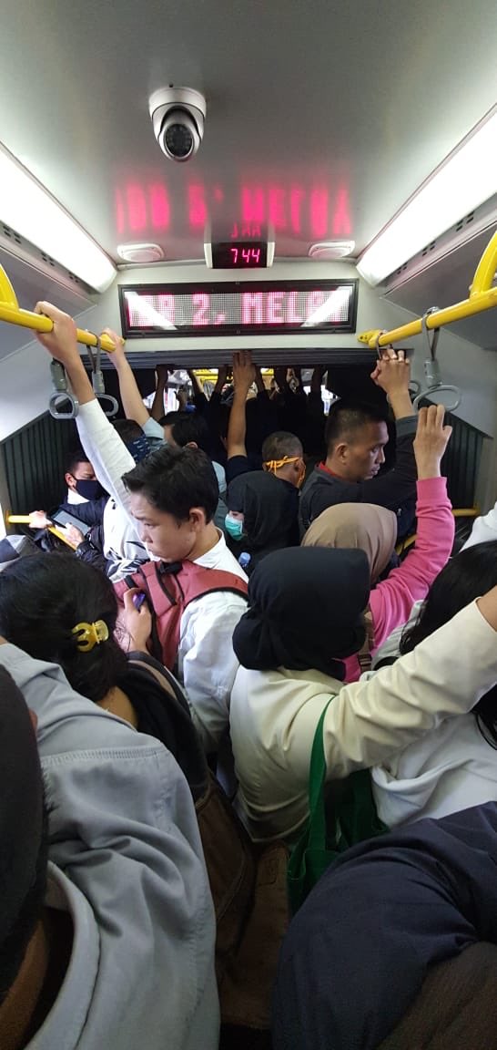 Jika jumlah positif corona meningkat tajam di Jakarta, Anies salah satu biang keroknya!