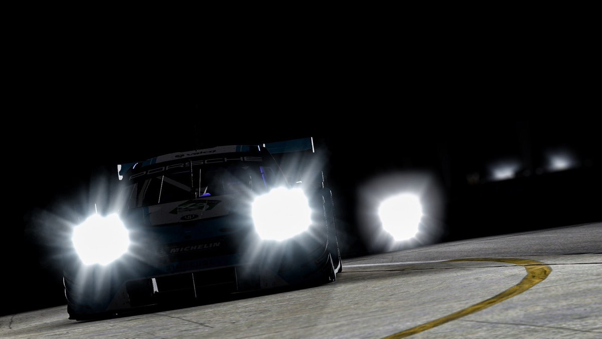 Vendaval_team's tweet image. 🏆🥇WINNERS at the @iRacing Sebring 12H!

VS Green makes it back-to-back GT3 class victories while VS Blue takes an incredible podium🥉in GTE!

📷 Riley Thompson

@Simucube @DrawOnce