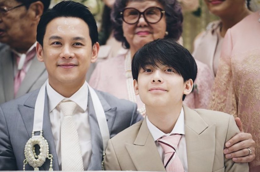 groomfindmepls's tweet image. งานหมั้นของคุณฟลุ๊คและคุณนาตาลี สิ่งที่น่าสนใจภายในงานคืออออ 

น้องอชิค่ะ 😍