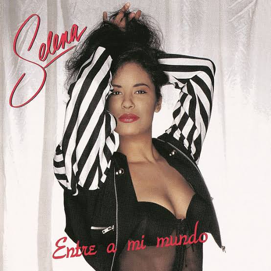 karla_selqstan's tweet photo. Which album? Choose. Quick.😌
#AmorProhibido
#EntreAMiMundo
#Selena https://t.co/jE2Z0fJXVY