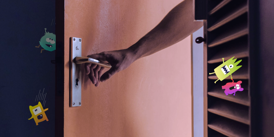 Locaux de rangement, escaliers, couloirs… Certaines pièces n’ont pas besoin d’être chauffées🌡 Alors, pensez à bien fermer leurs portes 🚪 car ce simple geste permet de ↘ jusqu’à 6% sa facture d’#énergie 😉 
Plus d’#éco’gestes ici 👉urlz.fr/bd8q #consomaitrisée