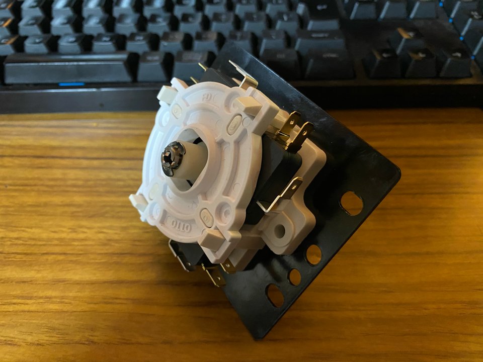 しにさ プレート 隼のやつ ボディ Otto Diy V5 シャフト チタン製中空シャフト スイッチ Cherry製 スプリング ノーマル アクチュエーター 12 5mm ガイド スクエア という三和の面影が無いレバーができました 3 T Co Sx4c36du5h Twitter