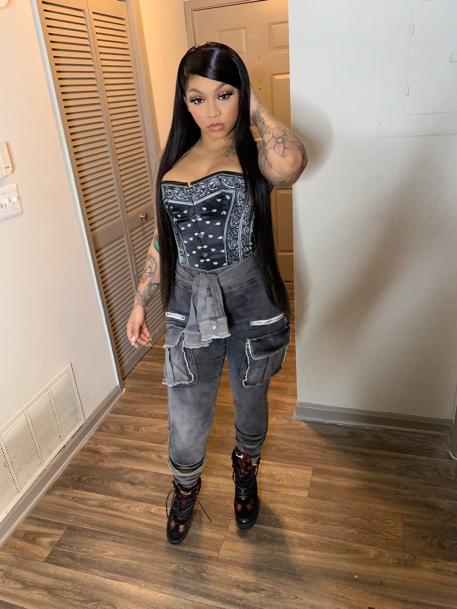 CubanDaSavage's tweet photo. https://t.co/YmTcObIzU3