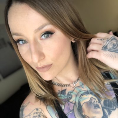 #NewProfilePic https://t.co/Gjy60fgfZL<a href="/tag/newprofilepic"class="tags">#NewProfilePic</a>