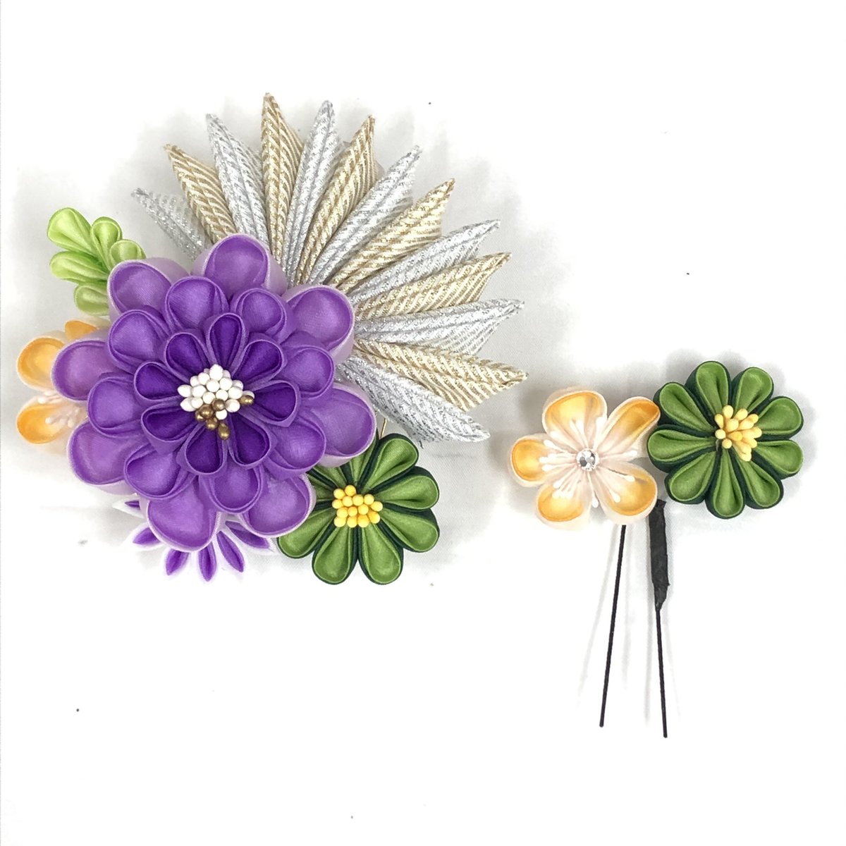 株式会社トーカ 扇コームuピンセット 014 今紫 7800 シアーな色合いの小花と金 銀の扇の組み合わせが洗練された女らしさを演出 上品なスタイルがお好みの方におススメです 和装髪飾り 振袖向け髪飾り 成人式髪飾り つまみ細工 つまみ