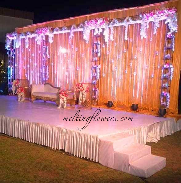 meltingflowers's tweet photo. Recently Decorated A Best Wedding Venue In Bangalore For A Wedding. https://t.co/wn0x0xAXtA
#Bengaluru #ThemeWedding #LatestTheme #OutdoorWedding #weddingDecorations #MarriageDecorations #Wedding #WeddingInBangalore #BangaloreWedding #Bangalore #KarnatakaWedding #Karnataka https://t.co/cA9ztPYNiV