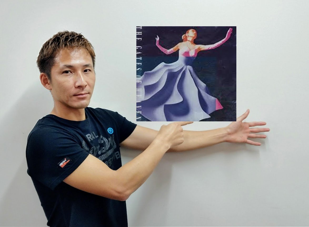 jl1332's tweet photo. このあと夜8時15分からは
#南城大輔  登場！

今週のKWは 
『キラキラユーミン』✨ライブのお話。

エンターテインメントショーの極意とは
ファンタジーを具現化すること

本物の🐧や🐘だってステージに上げちゃう😮

聴いてね！

#東海ラジオ
#jl8　
#yuming 
#天国のドア
#radiko https://t.co/cbVIo2xb9U