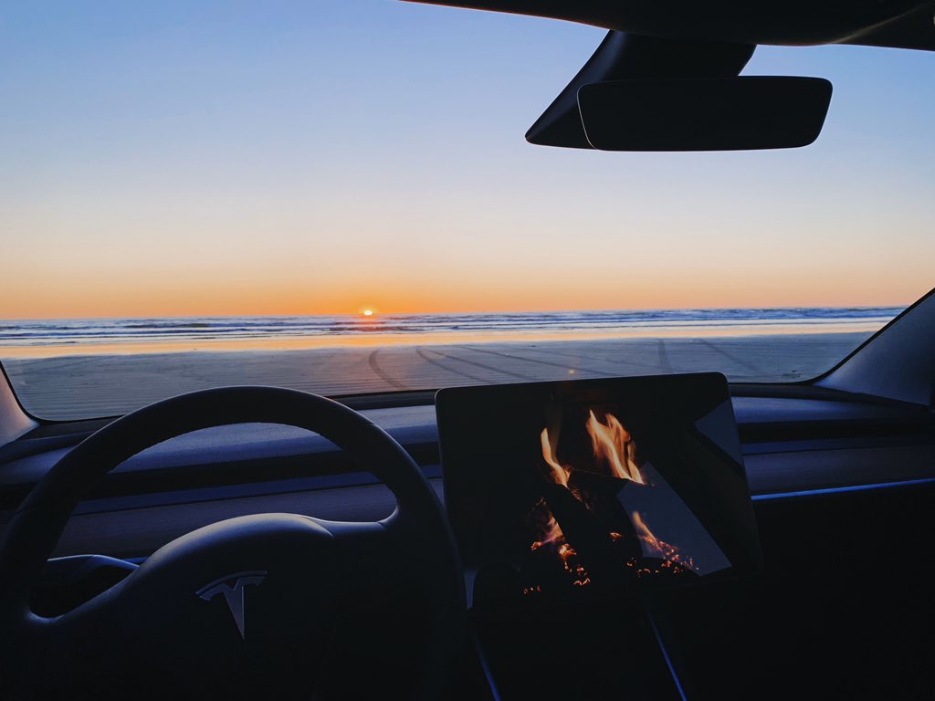 SentryActivated's tweet photo. Took advantage of the weather and made a trip out to the coast.  The Model 3 is a beast of a road trip car https://t.co/7iu46yO6Km