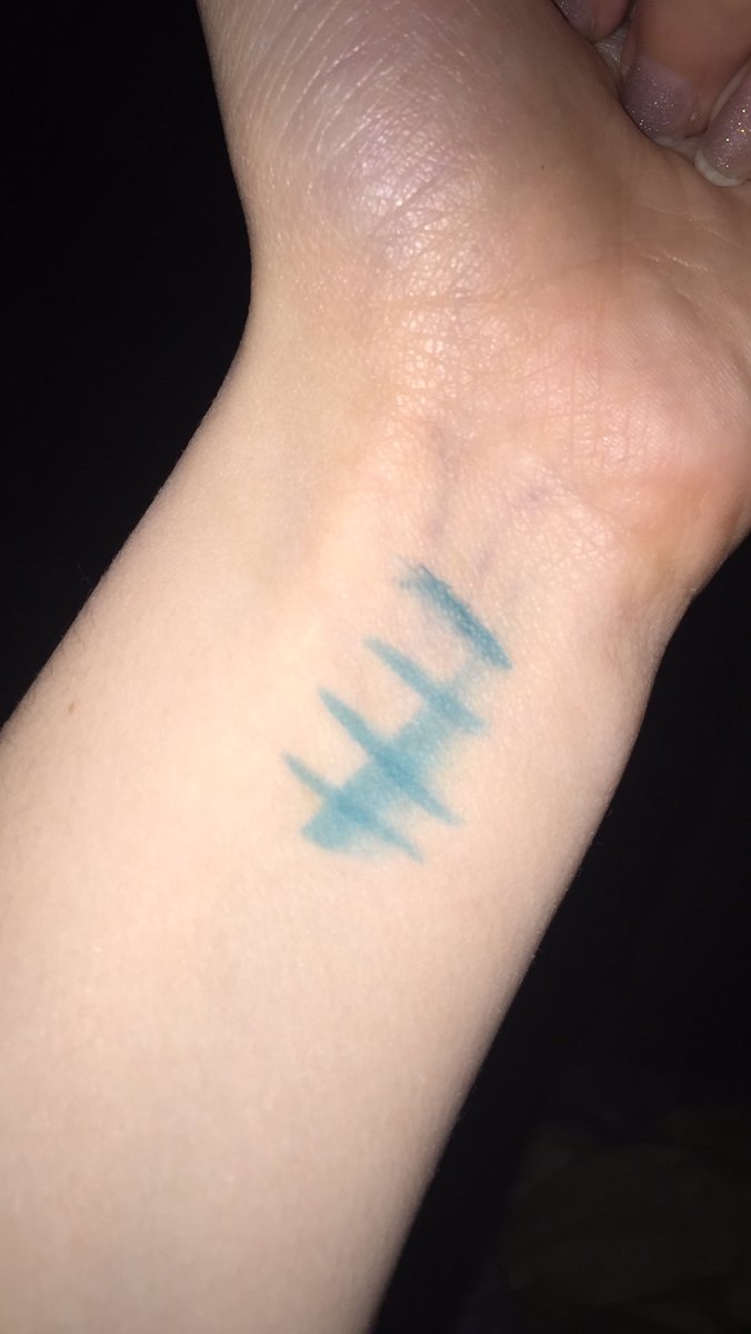 SarahNCarson98's tweet photo. Today @mallewinters and I decided to start marking how many times we yell into the void with quarantine induced frustration. How many you got? https://t.co/anEOLSaBot