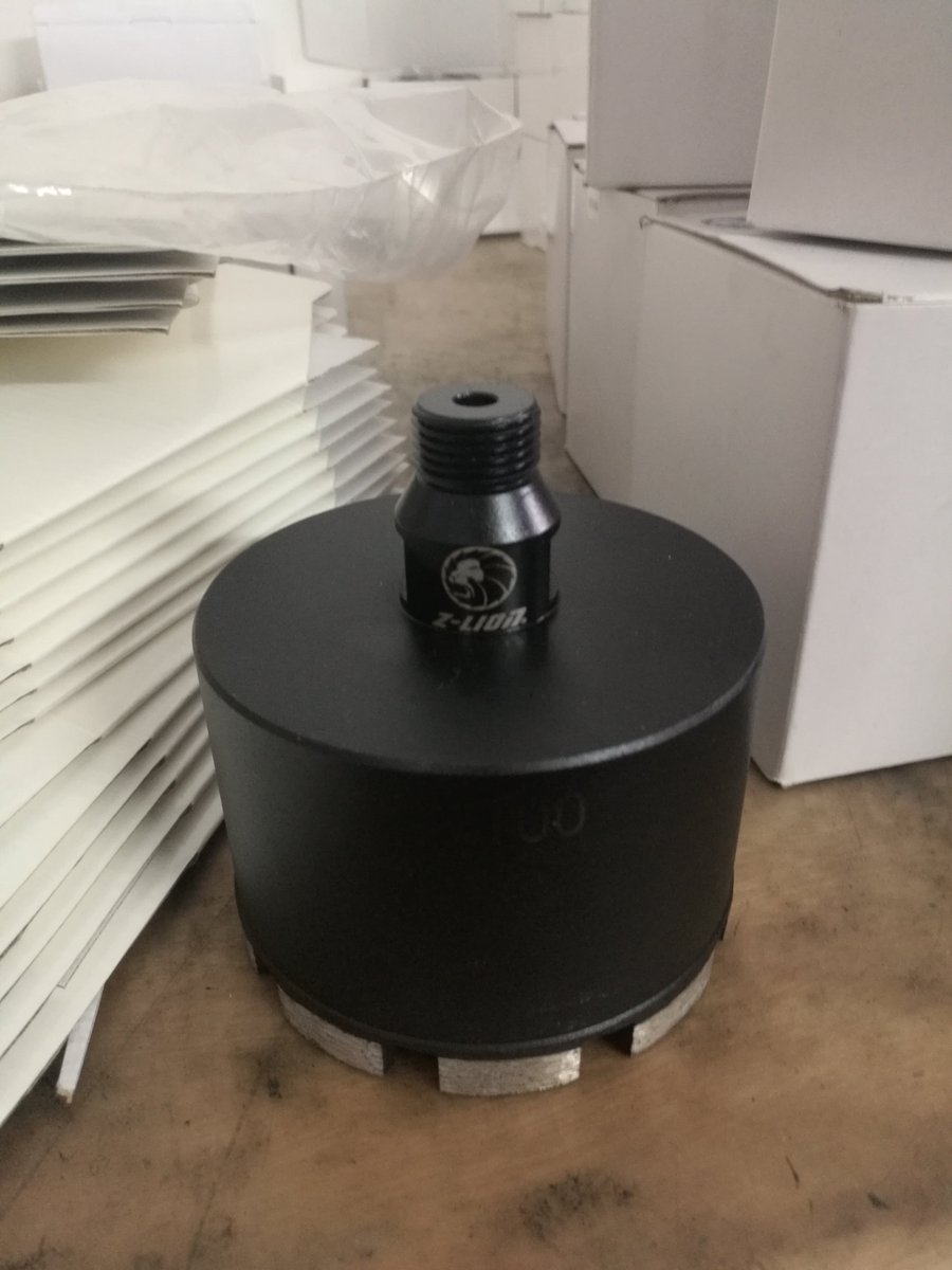 JessieZ54120036's tweet photo. 【Hot Selling】Diamond Core Drill Bits with CNC thread 1/2''GAS
-Contact:jessie@zdiamondtools.com
-Whatsapp:+86 13806043075
#naturalquartz #granite
#diamondtool 
#diamondtools 
#tools #tool 
#zlion #CNC 
#drillbit
#diamonddrillbit
#coredrillbit
#diamondtipdrillbit
#corebit https://t.co/67OS1J8FVe