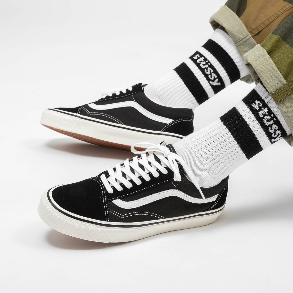 titoloshop's tweet photo. NEW IN ⚫️⚪️ 
Vans Old Skool 36 DX from the Anaheim Factory collection and Stussy Socks 
Shop them NOW ➡️ https://t.co/EC095f72Tc ⁠
US 5 (36.5) - US 12 (46)⁠
style code 🔎 VN0A38G2PXC⁠
#vans #stussy #oldskool #anaheimfactory #vansoldskool ⁠
#titolo https://t.co/7zCw22zgHP