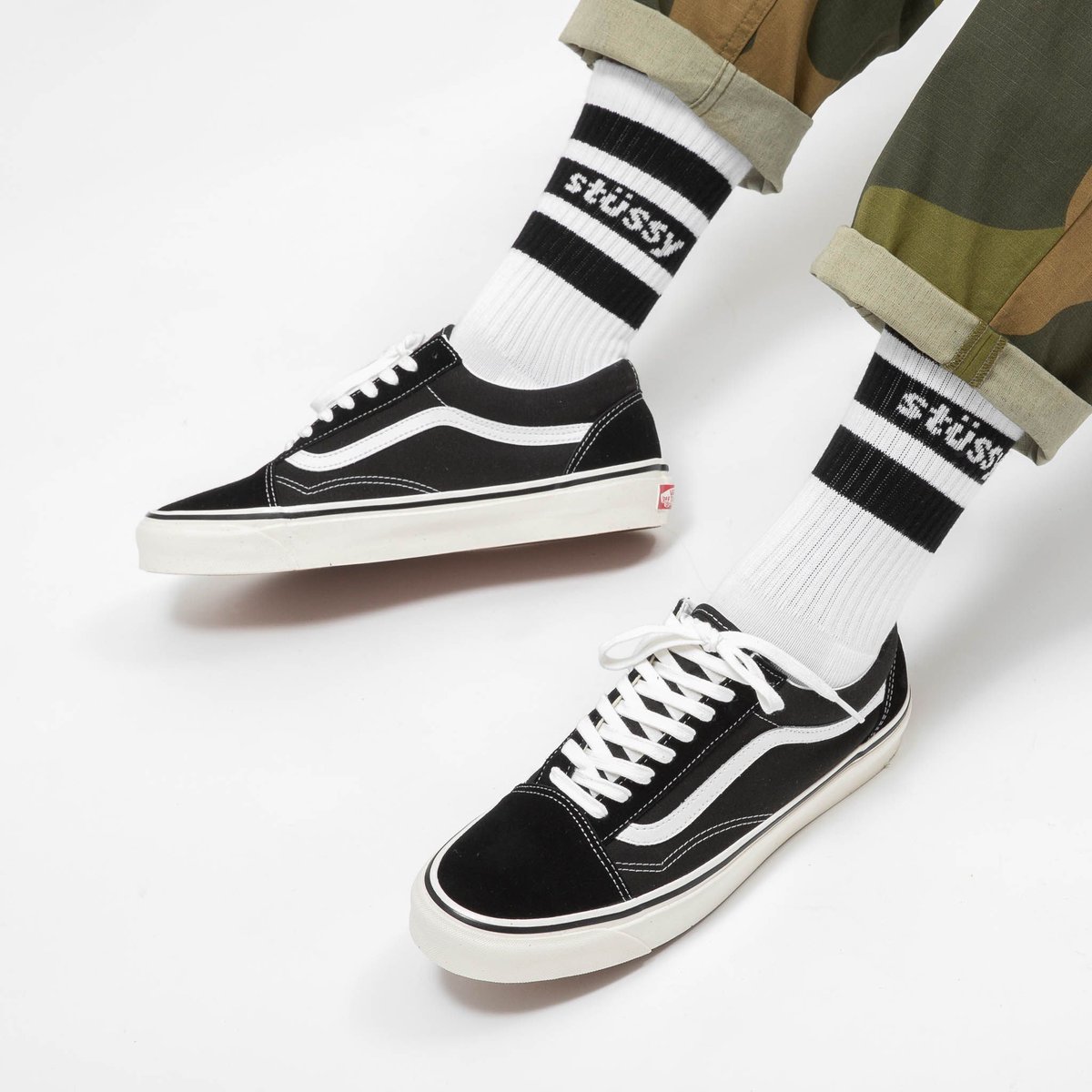 titoloshop's tweet photo. NEW IN ⚫️⚪️ 
Vans Old Skool 36 DX from the Anaheim Factory collection and Stussy Socks 
Shop them NOW ➡️ https://t.co/EC095f72Tc ⁠
US 5 (36.5) - US 12 (46)⁠
style code 🔎 VN0A38G2PXC⁠
#vans #stussy #oldskool #anaheimfactory #vansoldskool ⁠
#titolo https://t.co/7zCw22zgHP