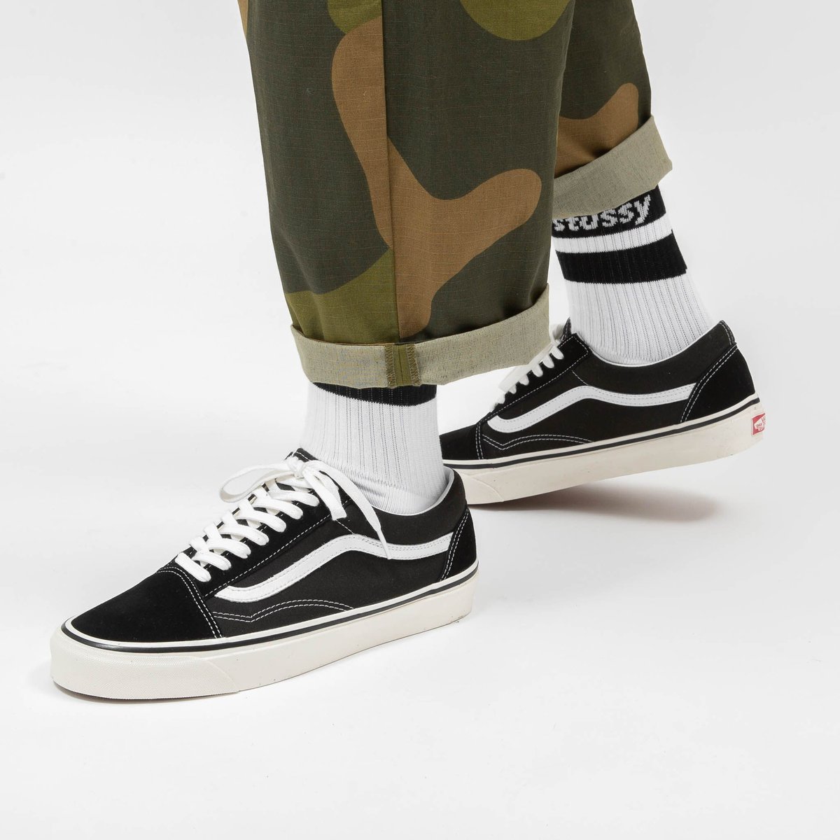 titoloshop's tweet photo. NEW IN ⚫️⚪️ 
Vans Old Skool 36 DX from the Anaheim Factory collection and Stussy Socks 
Shop them NOW ➡️ https://t.co/EC095f72Tc ⁠
US 5 (36.5) - US 12 (46)⁠
style code 🔎 VN0A38G2PXC⁠
#vans #stussy #oldskool #anaheimfactory #vansoldskool ⁠
#titolo https://t.co/7zCw22zgHP