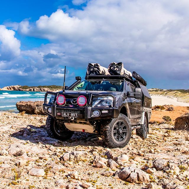 Our friends at @tripinavan are saying goodbye to their BT-50 and hello to a brand new LandCruiser! 😎We can't wait to watch their upcoming series which will document the new build 😍.
⠀
#arb4x4 #4x4 #4wd #offroading #mazdabt50 #mazda4x4 #bt50 #explorea… ift.tt/2U8DcQJ