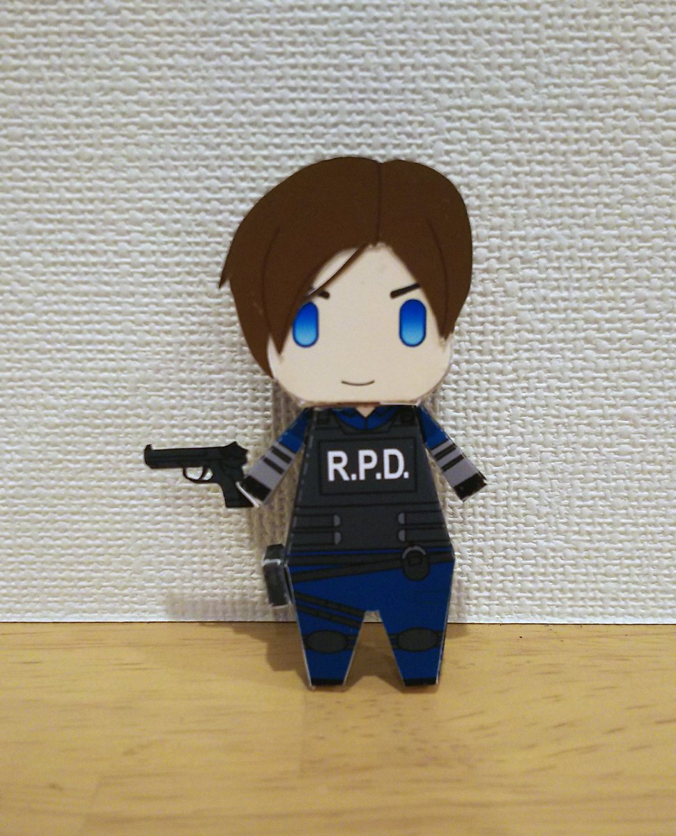 アルフォンス A Twitter ペーパークラフトで レオンスコットケネディ 完成 ペーパークラフト バイオハザードre2 アルフォンス A Twitter ペーパークラフトで レオンスコットケネディ 完成 ペーパークラフト バイオハザードre2