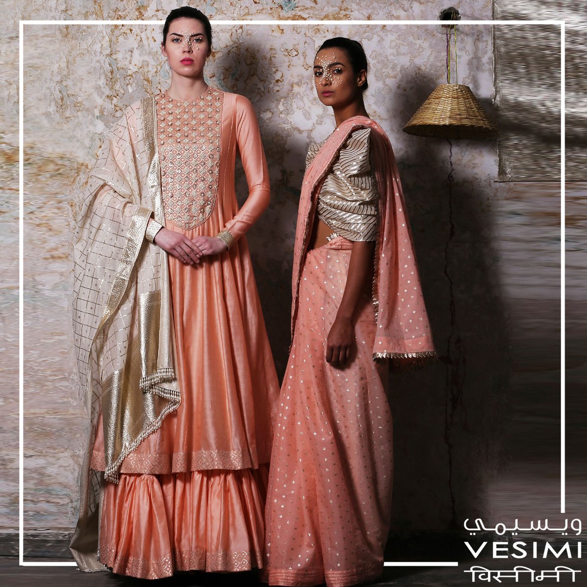 _VESIMI's tweet photo. The joy of dressing is an art...
.
.
.
#poojashroff available at @vesimi #designerscollection #womensfashion #womenswear #fashionlovers #fashion #girl #dress #indian #instastyle #dubai #vesimi https://t.co/el3fcVkJHK