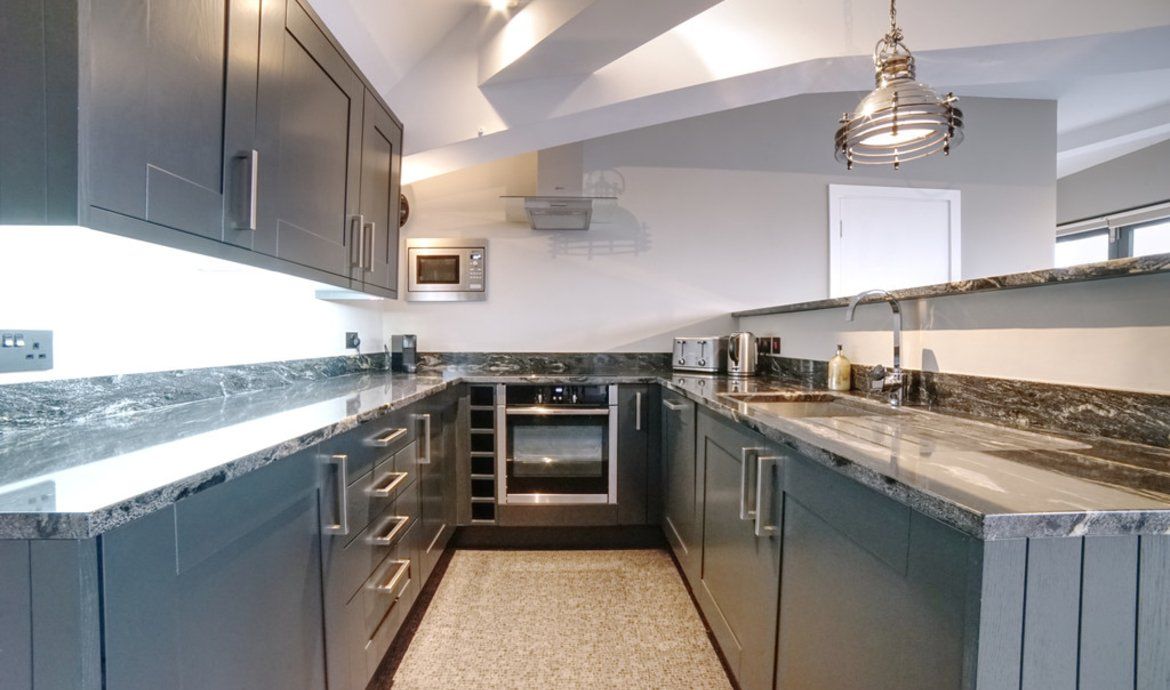 Daniel Cobb tweet media