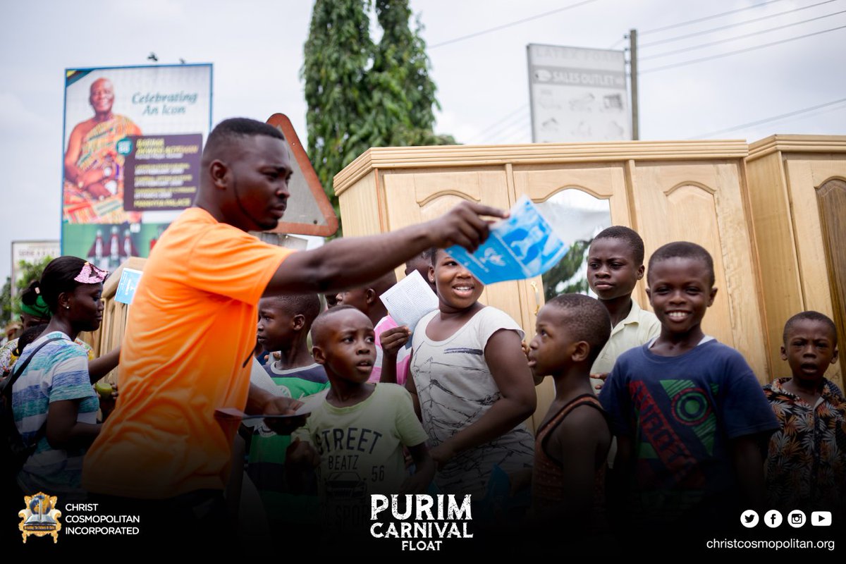 ChristCosmoInc's tweet photo. Touching lives is worth everything! The priceless smile we saw on the faces of the less privileged has been imprinted on our mind! Let's do this again😍
#PurimStreetCarnival2020
#StreetCarnivalGhana2020
#JewishFeasts
#TheCCIExperience
#TheYearOfSupernalCosmicSynchronicity https://t.co/nqYMJBEZCF