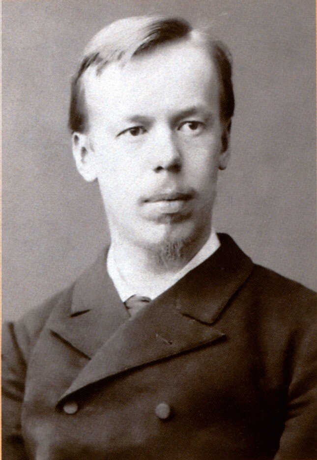 В этот день родился Александр Степанович Попов (1859—1906), русский физик и электротехник, один из изобретателей радио.