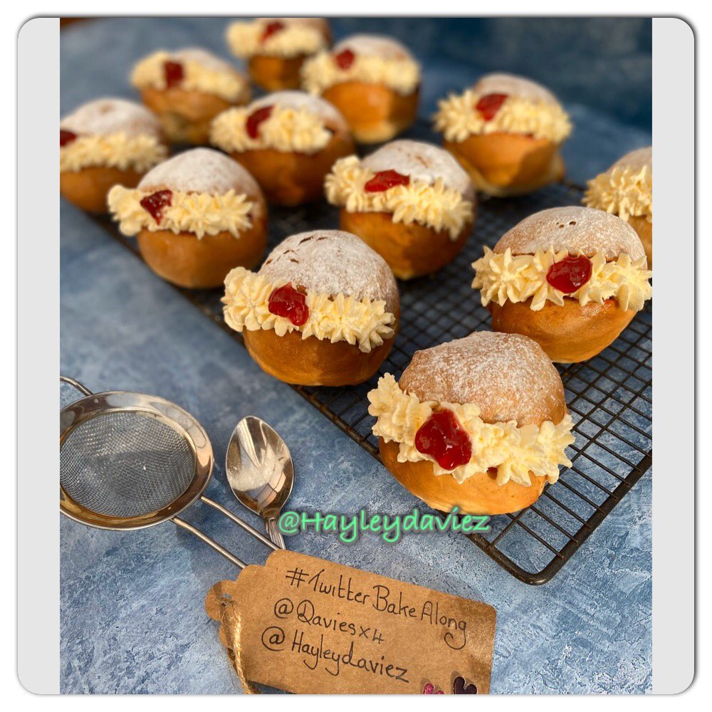 Rob_C_Allen's tweet photo. As our challenge with @Wrightsbaking finishes, these are the last #DevonSplits from last week. #TwitterBakeAlong 😍 https://t.co/GV5jeoiqII
